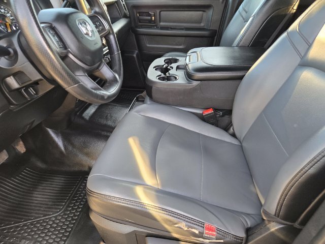 Used 2022 RAM 2500 Tradesman w/ Chrome Appearance Group AWD/4WD image 18