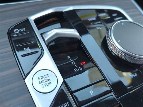 Used 2026 BMW X5 xDrive40i w/ M Sport Package image 22