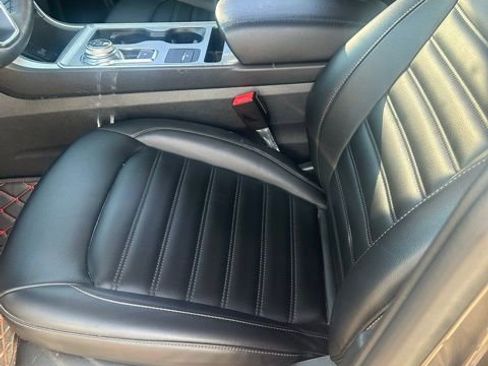 Used 2021 Ford Edge SEL w/ Convenience Package image 12