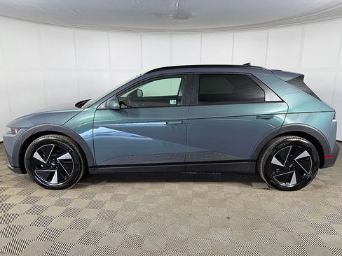 Used 2025 Hyundai Ioniq 5 SEL RWD image 13