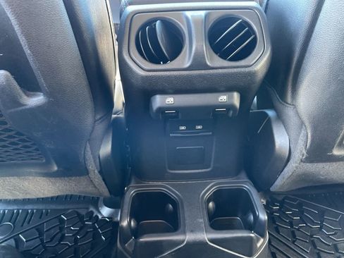 Used 2022 Jeep Gladiator Mojave w/ LED Lighting Group image 11