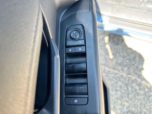 Used 2025 Toyota 4Runner SR5 RWD image 4