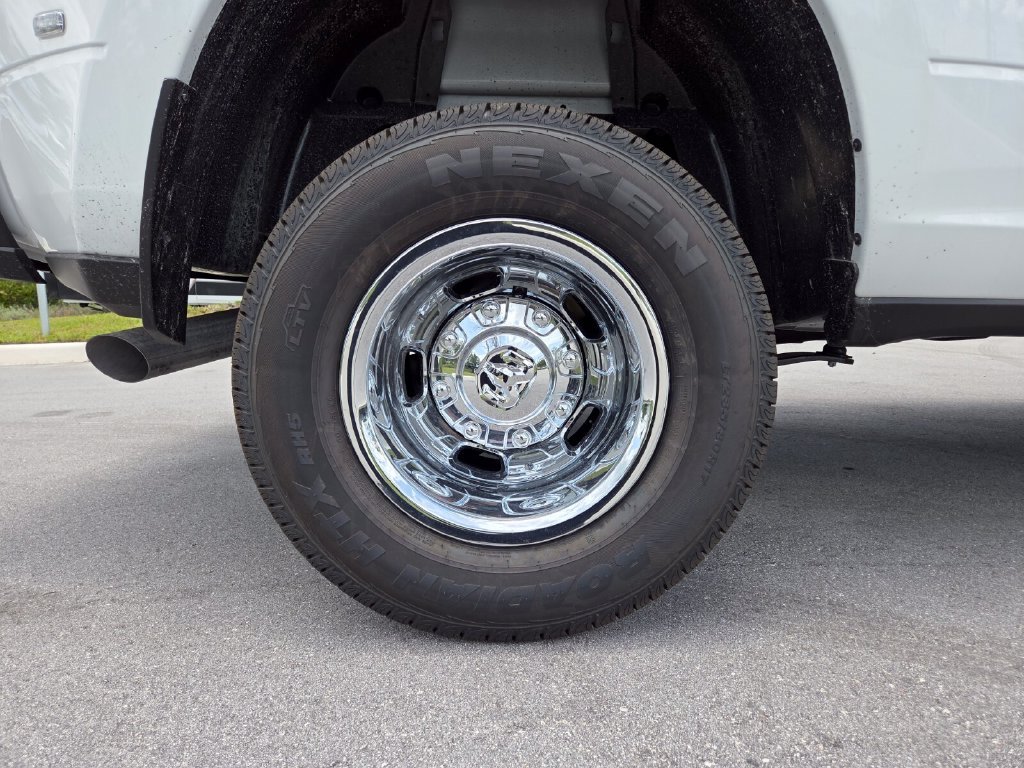 New 2026 RAM 3500 Tradesman AWD/4WD image 20