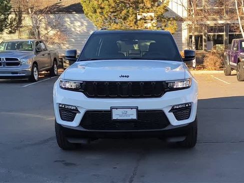 New 2025 Jeep Grand Cherokee Limited image 4