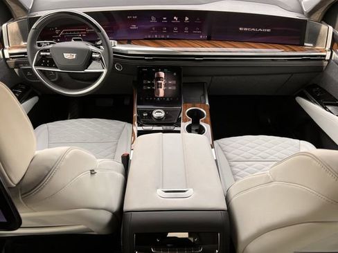 Certified 2026 Cadillac Escalade Platinum Sport w/ LPO, ONYX Package image 13