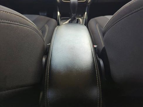 Used 2016 Jeep Cherokee Latitude FWD image 18