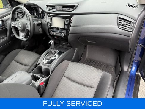 Used 2020 Nissan Rogue SV AWD/4WD image 19