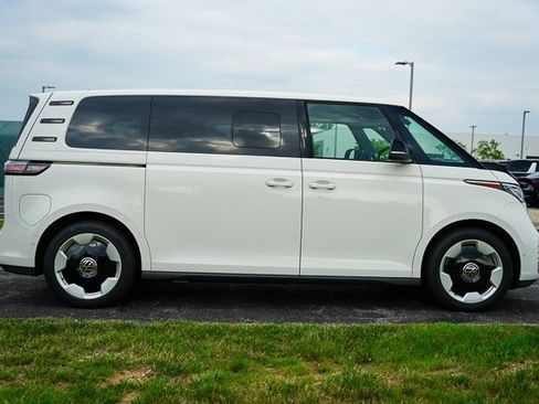 New 2025 Volkswagen ID. Buzz Pro S image 43