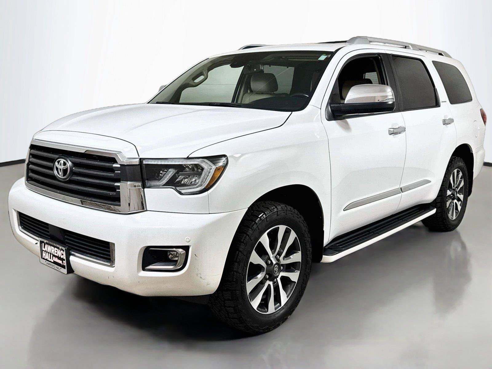 Used 2018 Toyota Sequoia Limited w/ Safety & Convenience Package RWD image 1