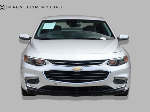 Used 2018 Chevrolet Malibu LT w/ Driver Confidence Package FWD image 6