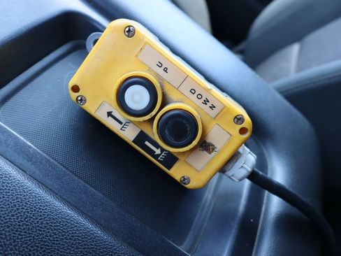 Used 2015 Chevrolet Silverado 3500 LT w/ LT Convenience Package image 12