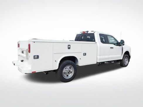 New 2025 Ford F350 XL w/ XL Chrome Package AWD/4WD image 3