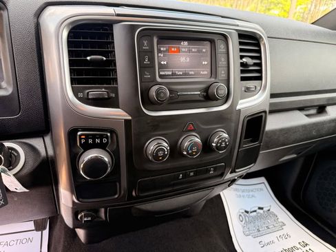 Used 2024 RAM 1500 Warlock RWD image 19