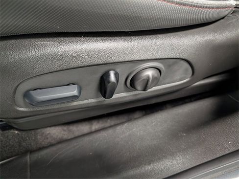 Certified 2023 Chevrolet TrailBlazer RS w/ Convenience Package image 12