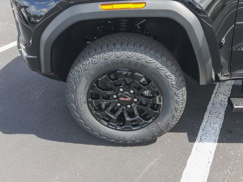 New 2026 GMC Canyon Elevation w/ Convenience Package image 30