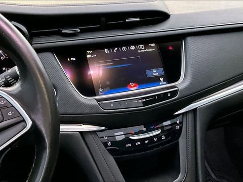 Used 2018 Cadillac XT5 Premium Luxury image 7