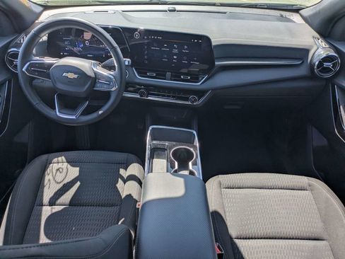 Used 2025 Chevrolet Equinox LT image 16