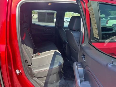 Used 2024 Chevrolet Colorado Z71 w/ Z71 Convenience Package 2 image 26