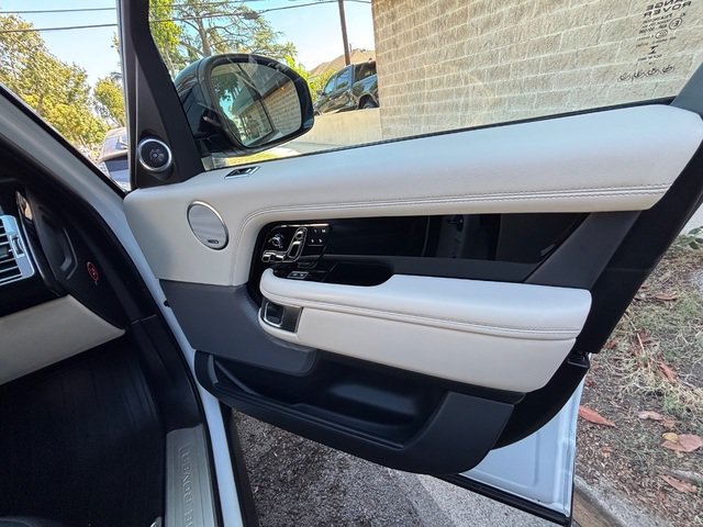 Used 2019 Land Rover Range Rover Supercharged AWD/4WD image 40