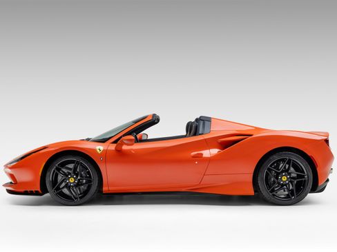 Certified 2022 Ferrari F8 Tributo image 5