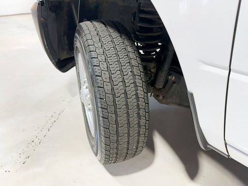 Used 2017 RAM 2500 Tradesman w/ Power & Remote Entry Group image 3