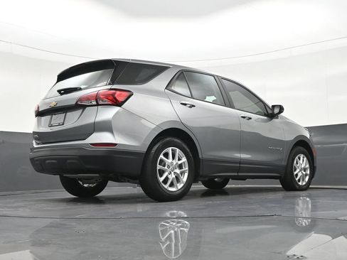Used 2024 Chevrolet Equinox LS FWD image 29
