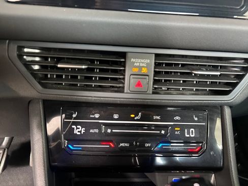 Used 2025 Volkswagen Jetta Sport FWD image 18