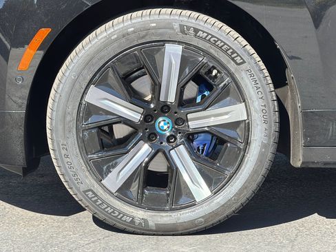 Used 2024 BMW iX xDrive50 w/ Sport Package AWD/4WD image 38