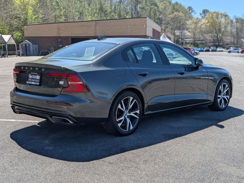 Used 2021 Volvo S60 T8 R-Design Expression image 8