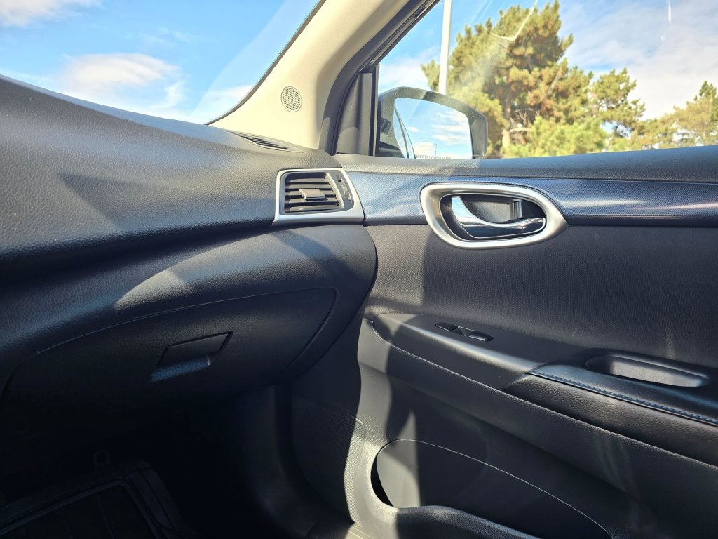 Used 2019 Nissan Sentra SR FWD image 26