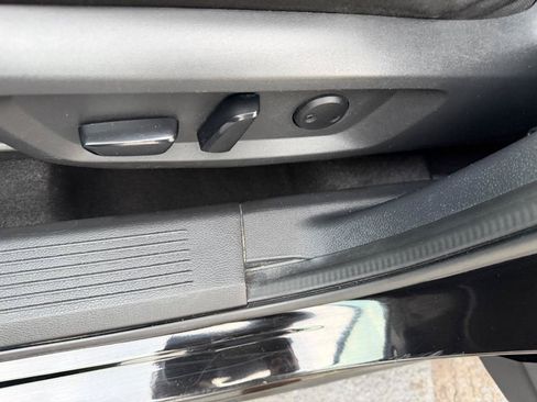 Used 2021 Nissan Rogue SV FWD image 20