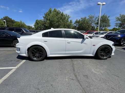 Used 2022 Dodge Charger Scat Pack RWD image 25
