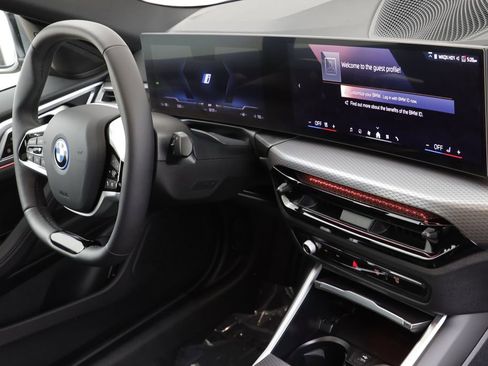 Certified 2025 BMW i4 xDrive40i image 22