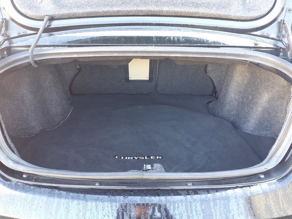 Used 2013 Chrysler 200 Touring FWD image 10