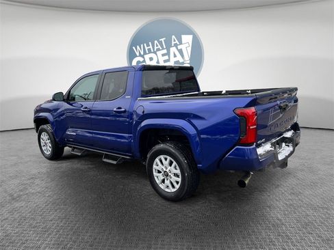 Certified 2025 Toyota Tacoma SR5 image 6