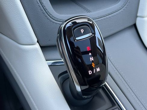 Used 2026 Cadillac XT5 Premium Luxury w/ LPO, Floor Liner Package FWD image 31