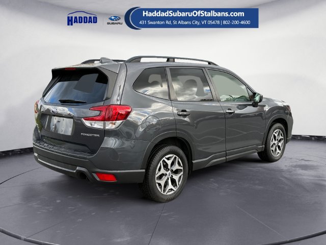Used 2021 Subaru Forester Premium AWD/4WD image 5