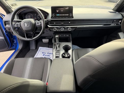 Used 2023 Honda Civic Sport image 11