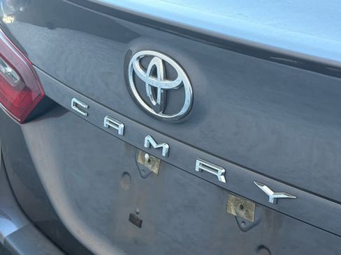 Used 2021 Toyota Camry SE image 17