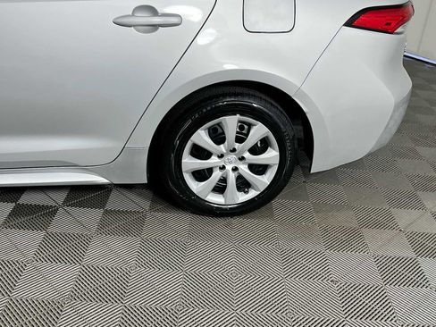 Used 2023 Toyota Corolla LE FWD image 29