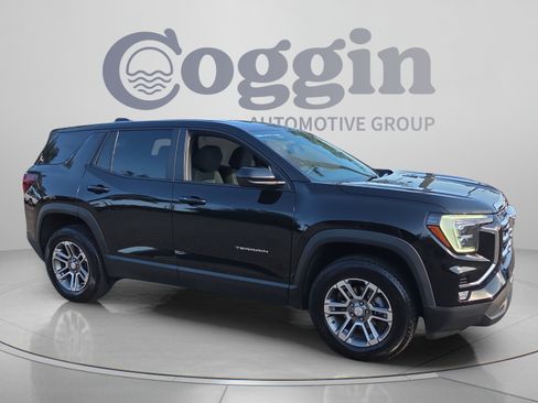 Certified 2026 GMC Terrain Elevation FWD image 7