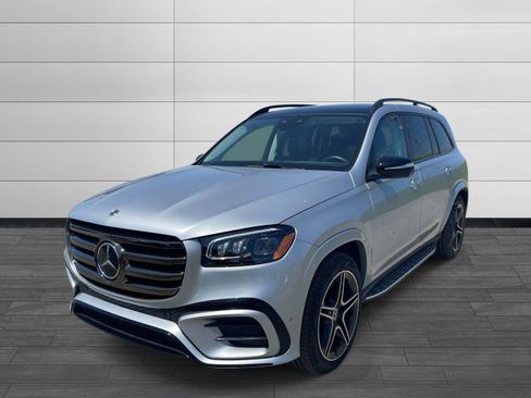 Used 2026 Mercedes-Benz GLS 450 4MATIC image 7