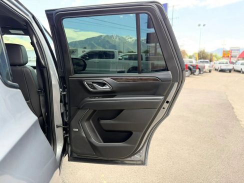 Used 2022 Chevrolet Tahoe Z71 AWD/4WD image 16