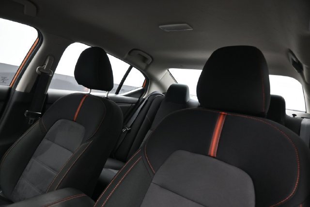 Used 2025 Nissan Sentra SR FWD image 7