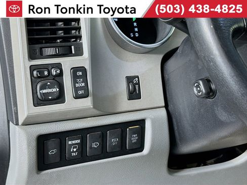 Used 2008 Toyota Sequoia Platinum image 10