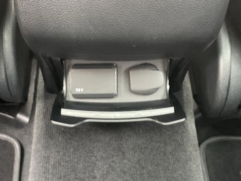 Used 2020 Mercedes-Benz GLC 300 image 42