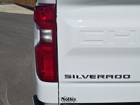 Used 2024 Chevrolet Silverado 1500 RST w/ Z71 Off-Road Package image 22