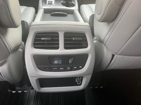 Used 2022 Honda Pilot Special Edition image 16