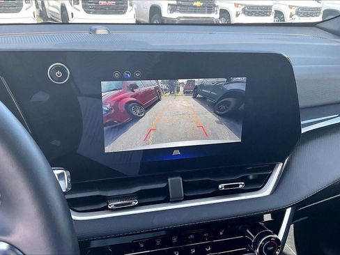 Used 2026 Chevrolet Equinox LT FWD image 22