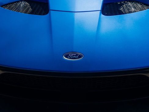 Used 2019 Ford GT image 12